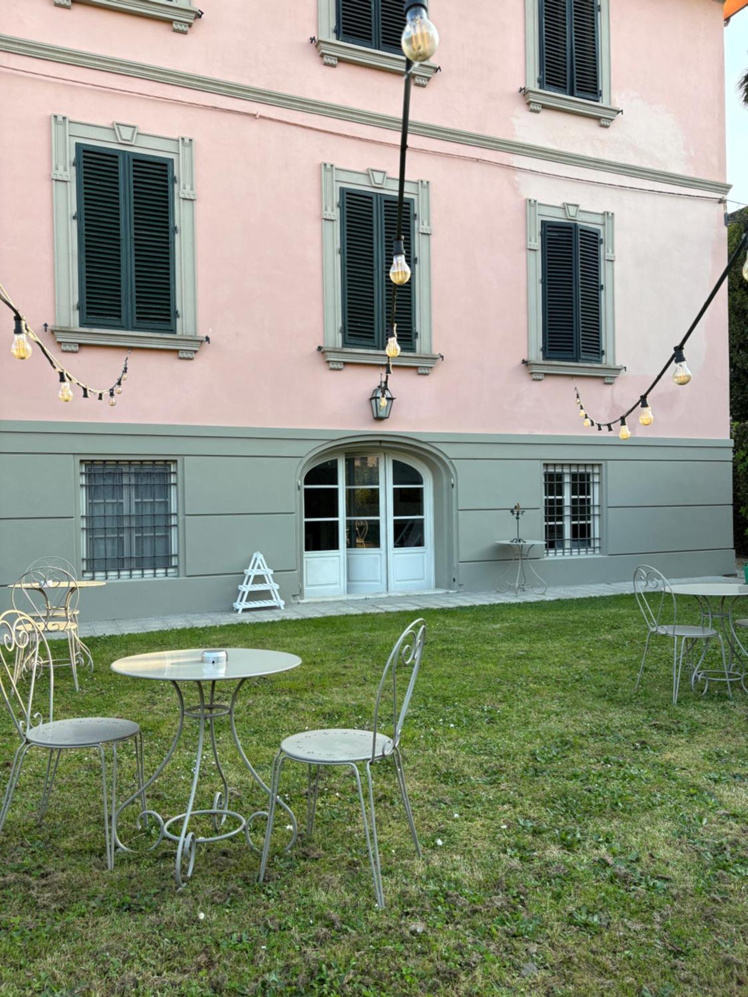 Agnese Couette-café